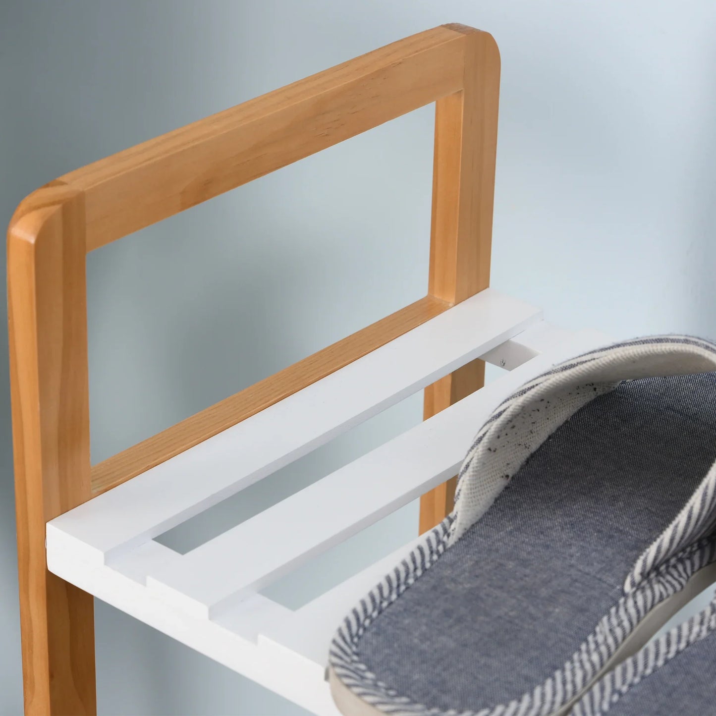 HOMCOM Schuhregal mit 4 Ebenen für bis zu 11 Paar Schuhe und Fach für hohe Stiefel aus massivem Kiefernholz 68x26x78 cm Weiß